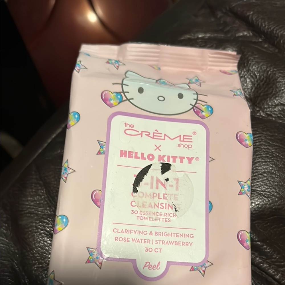 Crème x Hello Kitty Skincare Essentials Set - Pink - Picture 4 of 5